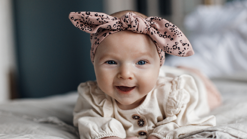 Inspirasi Nama Bayi Perempuan Menurut Islam dan Al Quran, Lengkap A-Z