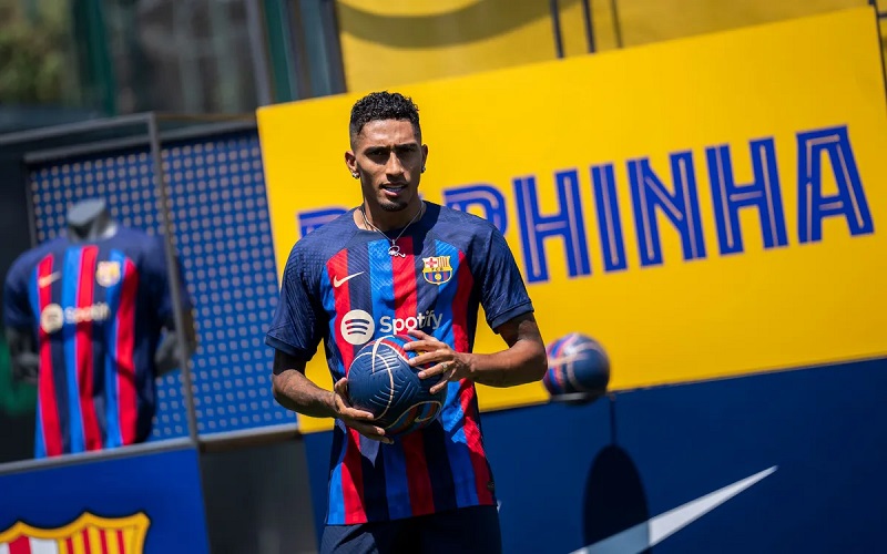 Raphinha Resmi Gabung Barcelona, Talenta Brazil Ingin Tiru Jejak Ronaldinho