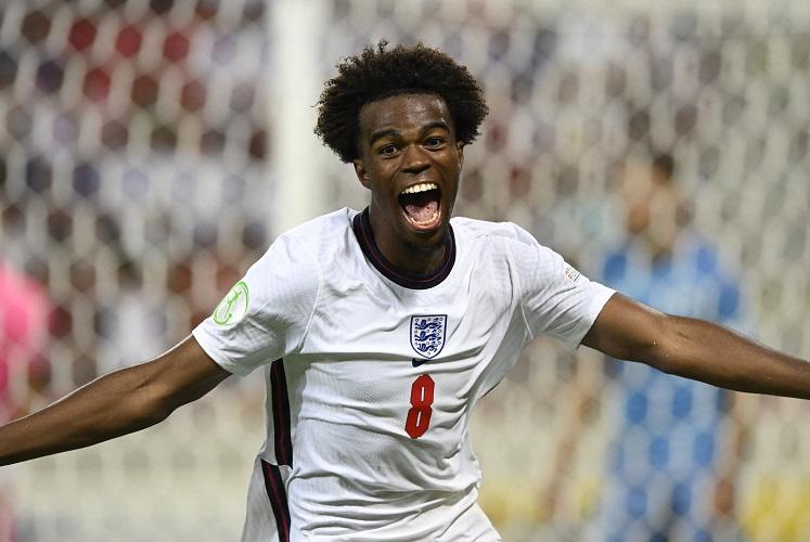 PSG Belum Puas Punya Messi-Neymar-Mbappe, Raksasa Prancis Bidik Wonderkid Inggris