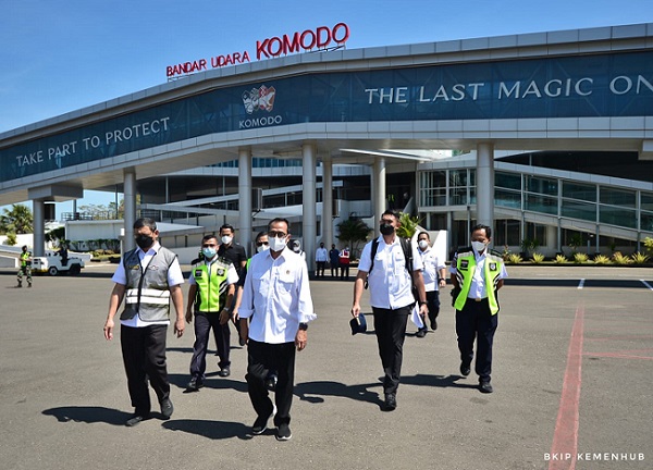 Bandara Komodo di Labuan Bajo Selesai Dibangun, Siap Diresmikan Jokowi Besok  