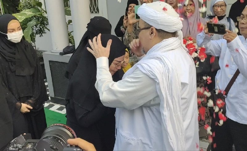 Istri Rizieq Shihab akan Dimakamkan di Bogor