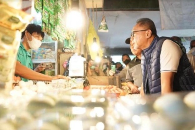 Mendag Zulhas: Sejumlah Barang Kebutuhan Pokok Harganya Mulai Turun