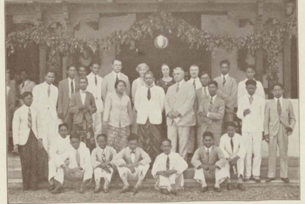 Mengenal Sarjana Sekolah Hukum Pertama di Indonesia, Seperti Apa Sosoknya?