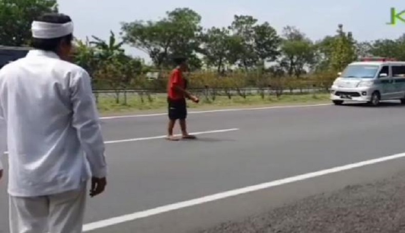 Viral Dedi Mulyadi Kesal Ada Ambulans Tolak Bawa Korban Tabrakan ke Rumah Sakit