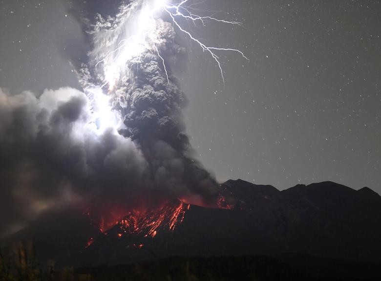 Gunung Sakurajima di Jepang Meletus, Sebabkan Hujan Batu Vulkanik hingga Jarak 2,5 Km