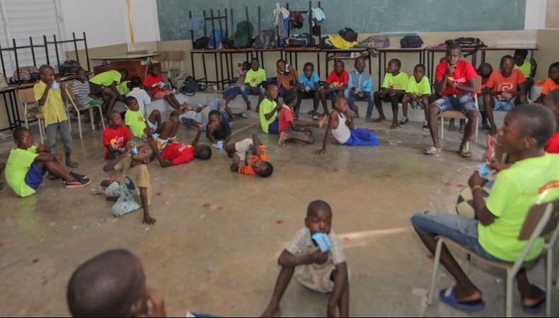 Baku Tembak Antargeng Menggila, Ratusan Warga Berlindung di Gedung Sekolah
