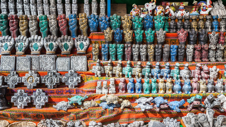 Ngeri! Inilah Pasar Penyihir di Bolivia, Berani Kesini? 