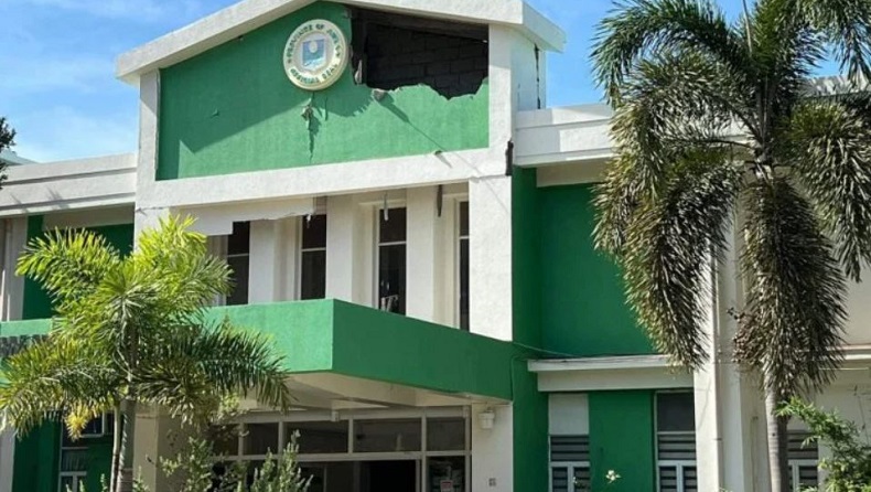 Gempa Magnitudo 7,1 Guncang Filipina Utara, Rumah Sakit Rusak Parah