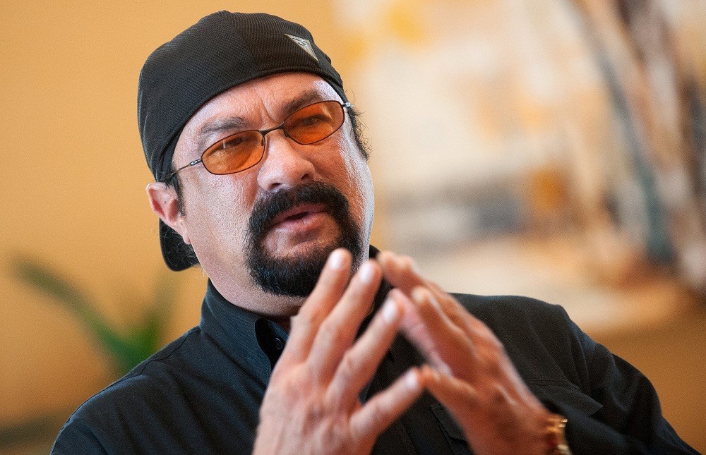 Aktor Laga Amerika Steven Seagal Ogah Lepaskan Kewarganegaraan Rusia