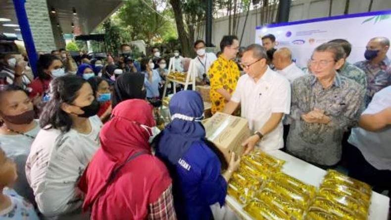 Pedagang Pasar di Indonesia Timur Masih Menanti Pasokan Minyakita 