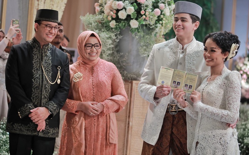 Suasana Pernikahan Putri Anies Baswedan, Mutiara Annisa dan Ali Saleh Kenakan Pakaian Adat Jawa