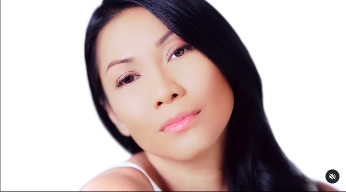 Bukan Suntik Filler dan Botox, Ternyata Ini Rahasia Awet Muda Anggun C Sasmi 