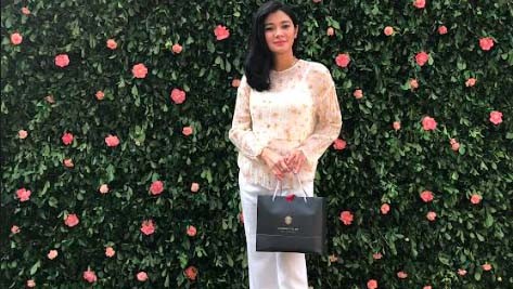 Bangga dengan Flagship Store Clemence Ellery di Park Hyatt Jakarta, Naysila Mirdad Borong Cincin dan Anting