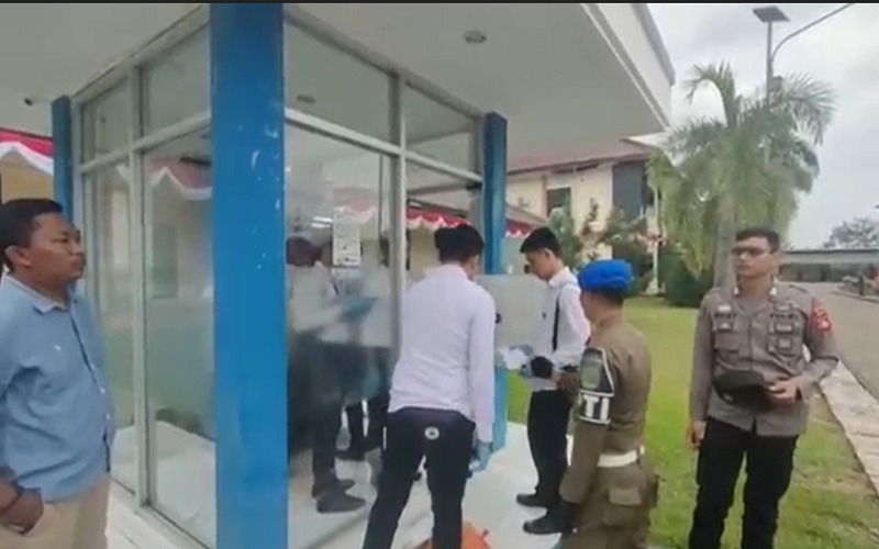 Mesin ATM Dekat Kantor Bupati Empat Lawang Dibobol Maling       
