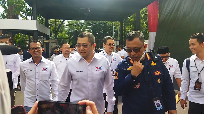 Daftar Pemilu 2024, Partai Perindo Tiba di Kantor KPU