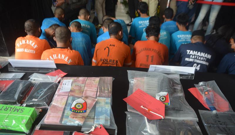 Jelang Pemilu, Polda Jateng Bongkar Komplotan Pencetak Uang Palsu Rp3 Miliar