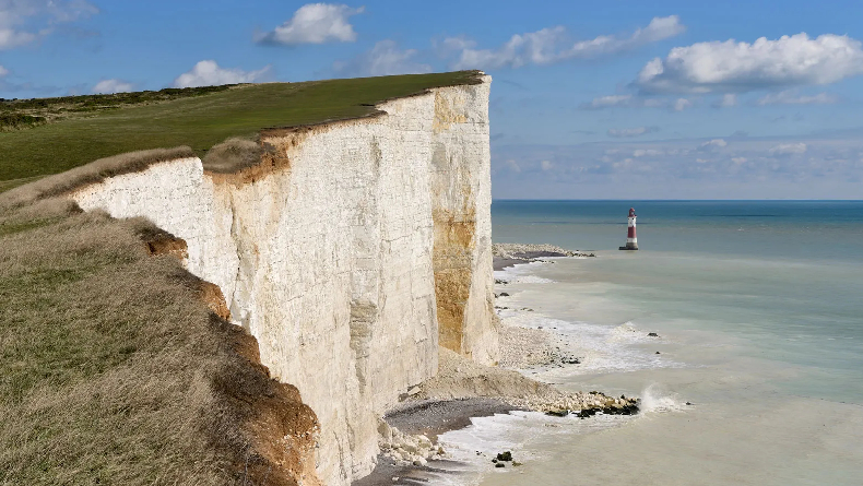 Beachy Head, Tebing Cantik di Inggris yang Sering Jadi Lokasi Bunuh Diri