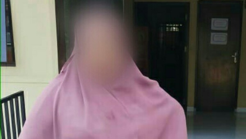 Perempuan Ini Nekat Curi Motor, Ambil Kunci di Meja saat Bertamu Malam-Malam