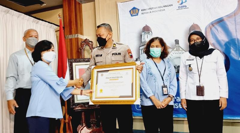 Biro Logistik dan Bidpropam Polda Jateng Instansi Pemerintah yang Terbaik di Jawa Tengah 2022