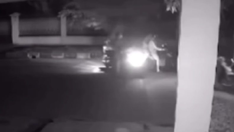 Delapan Begal Bersenjata Tajam Keroyok Korbannya di Tanjung Duren, 1 Motor Digasak