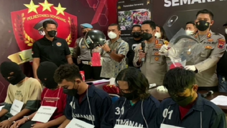 Cari Musuh, Sejumlah Pemuda di Semarang Bacok 3 Pengendara Motor