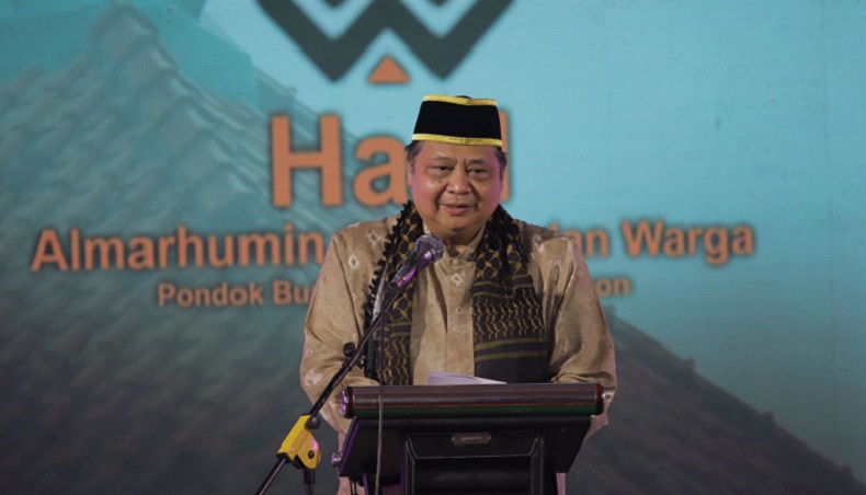 Di Haul Almarhumin Sesepuh dan Warga Ponpes Buntet Cirebon, Airlangga: Berkat Doa Ulama, Ekonomi Tumbuh Stabil