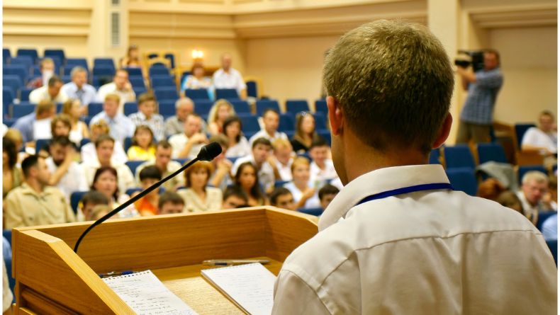 20 Contoh Teks Pidato Persuasif Kelas 9