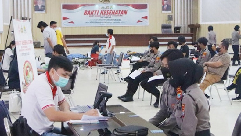 42 Kantong Darah Terkumpul saat Bakti Kesehatan Polda Sulut