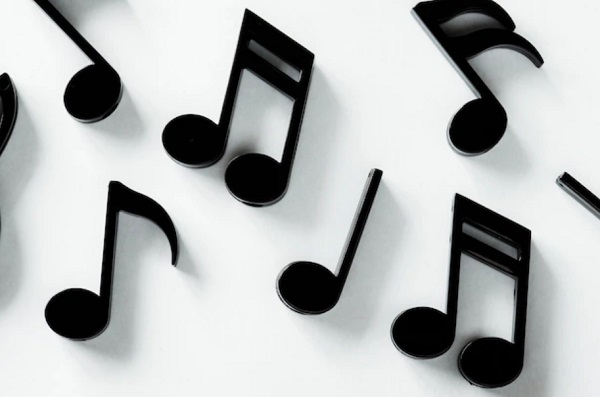 Tangga Nada Diatonis Minor: Pengertian, Ciri-Ciri, Jenis, dan Contohnya