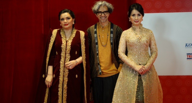 Red Carpet Jagantara: Selebriti dan Public Figure Highlight Indahnya Wastra Nusantara