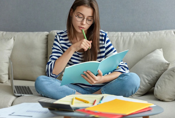 Contoh Kalimat Simpleks Lengkap dengan Pengertian dan Ciri-cirinya