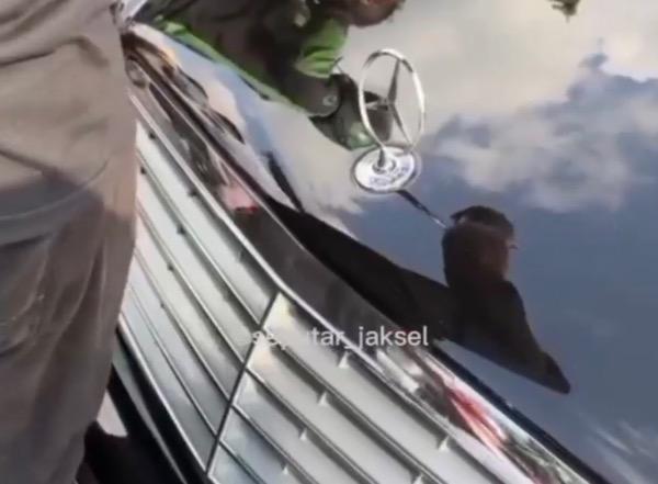 Kronologi Kecelakaan Beruntun Mercy, BMW dan Avanza di Flyover Tebet 