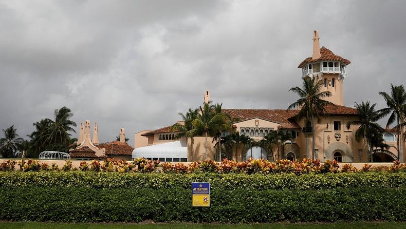 Geledah Rumah Donald Trump, FBI Sita 11 Dokumen Rahasia