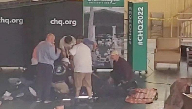 Penulis Ayat-Ayat Setan Salman Rushdie Terancam Kehilangan Mata dan Tak Dapat Bicara usai Ditikam