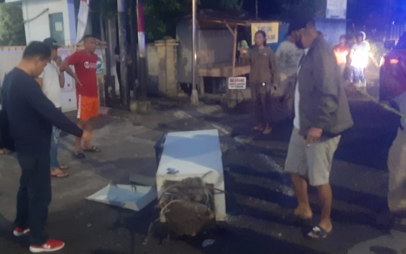Apes, Gagal Curi Mesin ATM, Pelaku Malah Tinggalkan Mobil di Lokasi