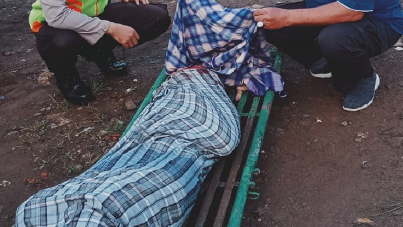 Pria Tanpa Identitas Tewas di Pinggir Rel Cilebut Bogor, Diduga Terserempet KRL