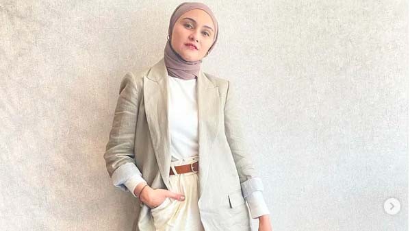 Profil Zee Zee Shahab, Artis Berpendidikan Tinggi Nyaleg dari Partai Perindo