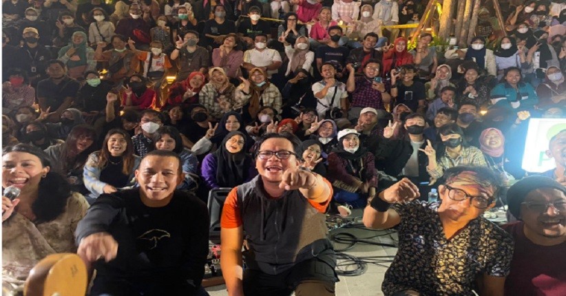 VKustik Jalan Sore Bersama The Rain Band