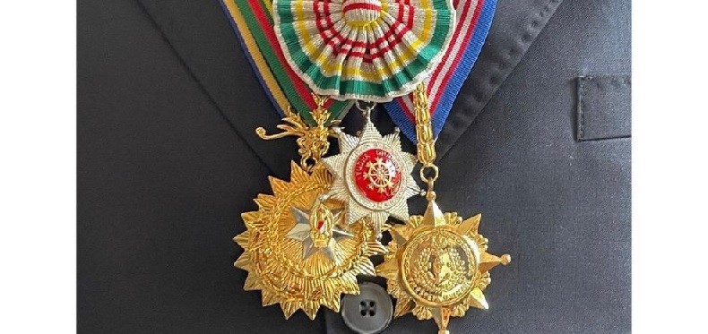 Terima Empat Bintang Kehormatan Utama Sekaligus, Prabowo Ucapkan Terima Kasih ke Presiden Jokowi