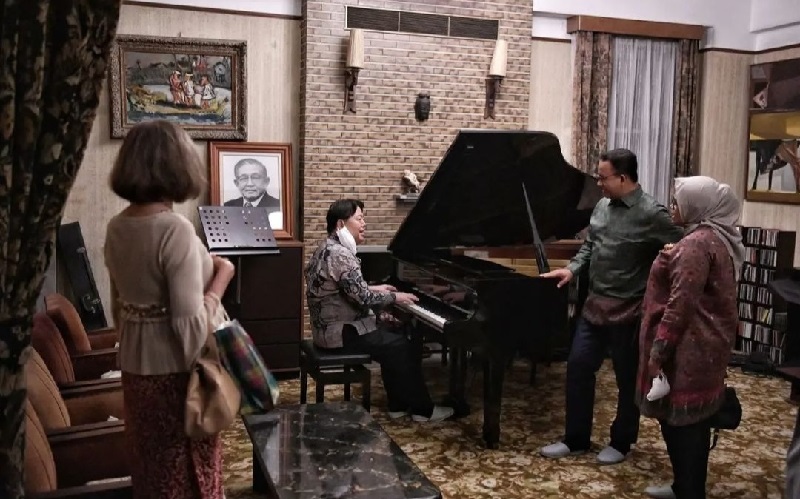 Cerita Anies Berkunjung ke Rumah Menlu Jepang, Bahas Batik hingga Stabilitas Dunia