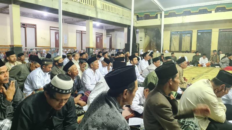  Doakan Kemakmuran RI-Jateng, Ratusan Kiai Al Tsawab Baca Ratib Haddad dan Surat Al Kahfi