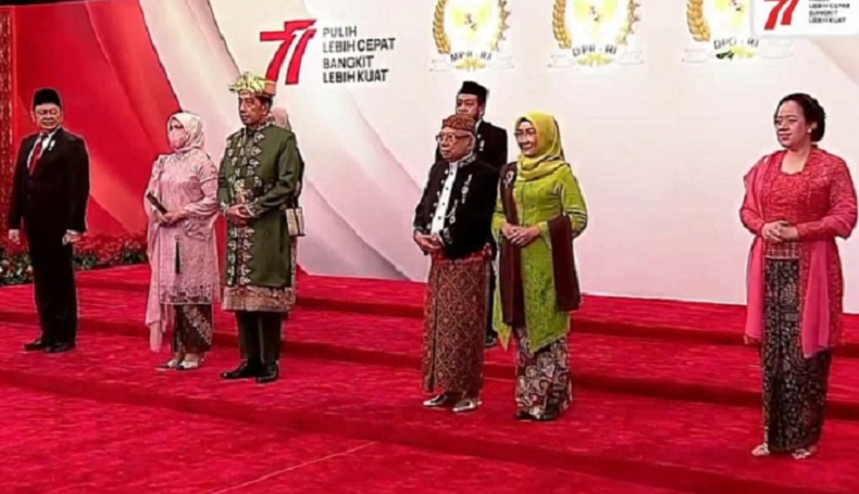 Jokowi Kenakan Pakaian Adat Bangka Belitung di Sidang Tahunan MPR 2022