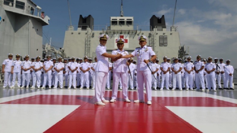 Sertijab TNI AL, Letkol Anang Setioko Jabat Komandan KRI dr. Wahidin Sudirohusodo-991 