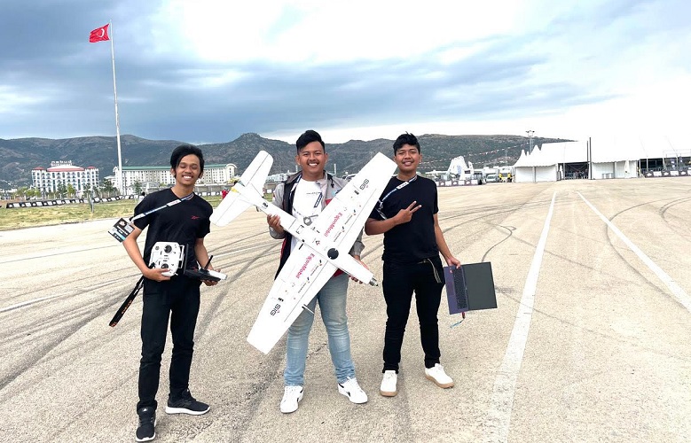 Sabet 2 Gelar Juara, Tim Bayucaraka ITS Dominasi Kompetisi UAV di Turki