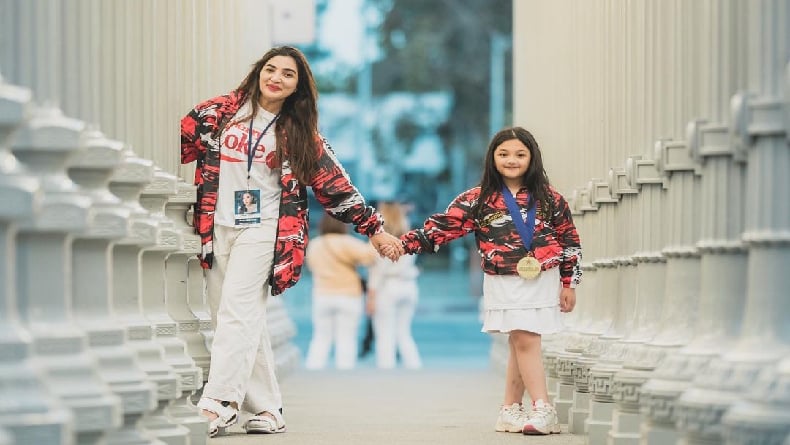 6 Anak Artis Wanita yang Menawan Seperti Wajah Mamanya, Mirip Banget!