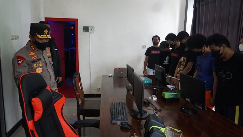 Judi Online Terbesar di Jateng Digerebek, Server Ada di Kamboja