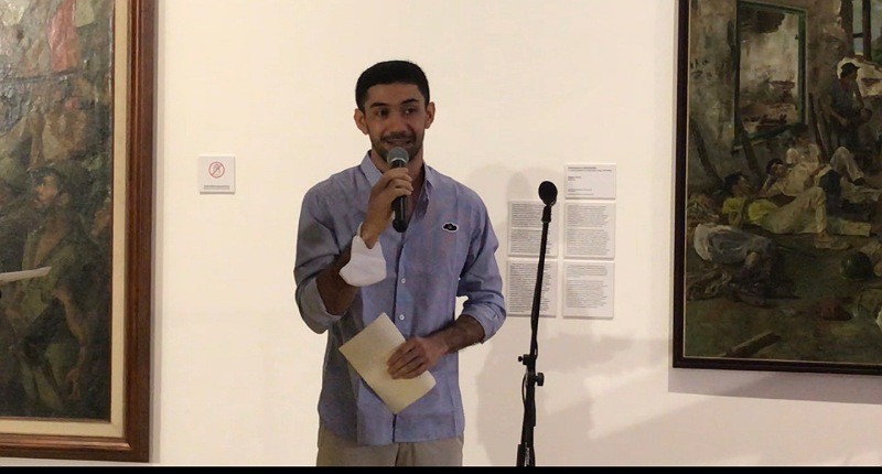 Reza Rahadian Puji Pertunjukan Konser Musik Symphony of Colors: Ide Brilian!