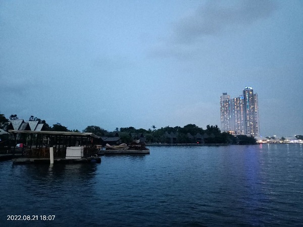 Ada Cottage Terbakar, Resort Putri Duyung Kini Gelap Gulita