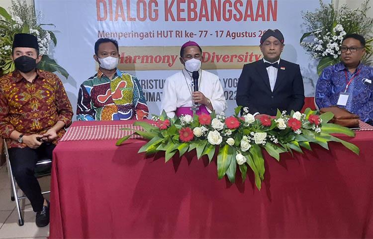 Cegah Politik Identitas Jelang Pemilu, Rektor UIN: Dialog Kebangsaan Lintas Iman Diperlukan