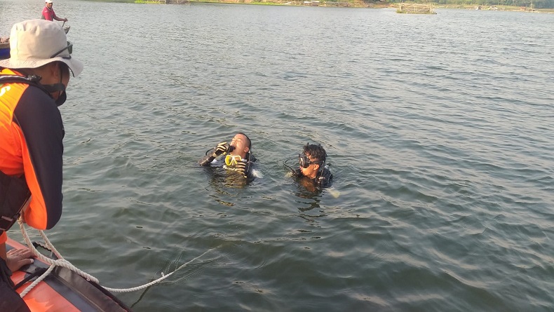 Terpeleset, Nelayan Tenggelam di Waduk Cirata Cianjur, Tim SAR Lakukan Pencarian